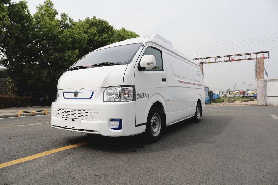 吉利純電動(dòng)E6面包冷藏車(chē)